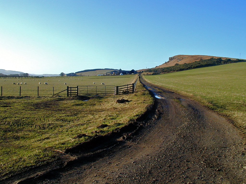 Track to Routin Lynn Farm I wasn't sure it was the right w… Flickr