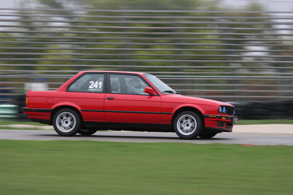 91 318is E30 OktoberFAST 2005 with Badger Bimmers at Road … Flickr