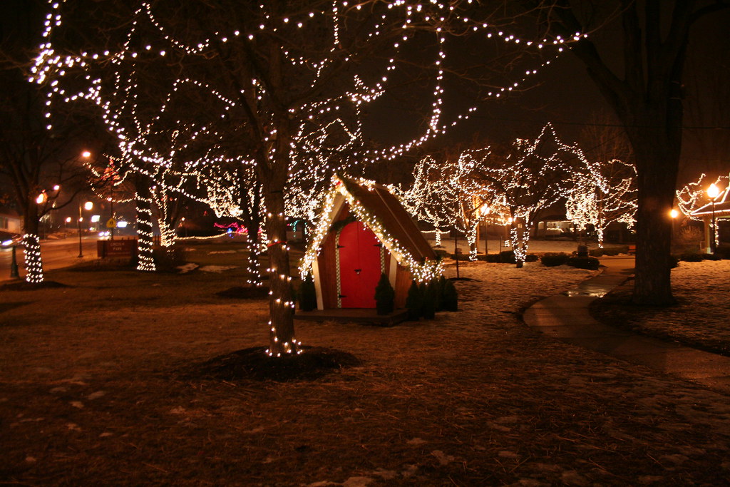 St Charles Christmas Lights IMG 3806 Christmas Lights in Lincoln Park, St. Charles, IL
