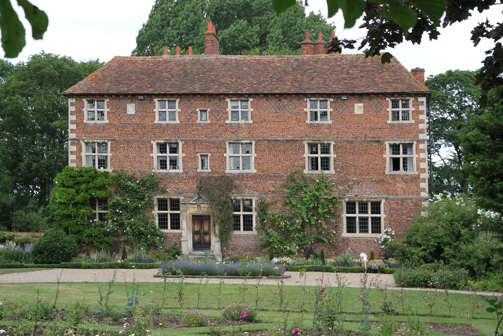 Aubourn, Lincolnshire Aubourn hall, was built between 1587… Flickr