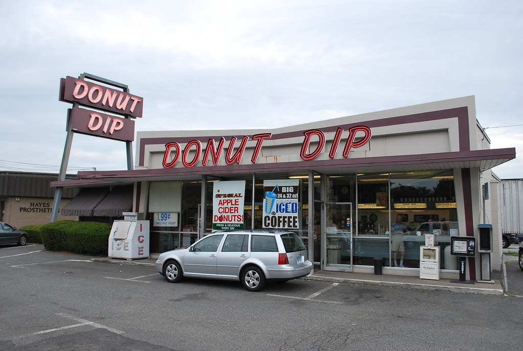 Donut Dip, West Springfield, Mass. I admit it I'm addicte… Flickr