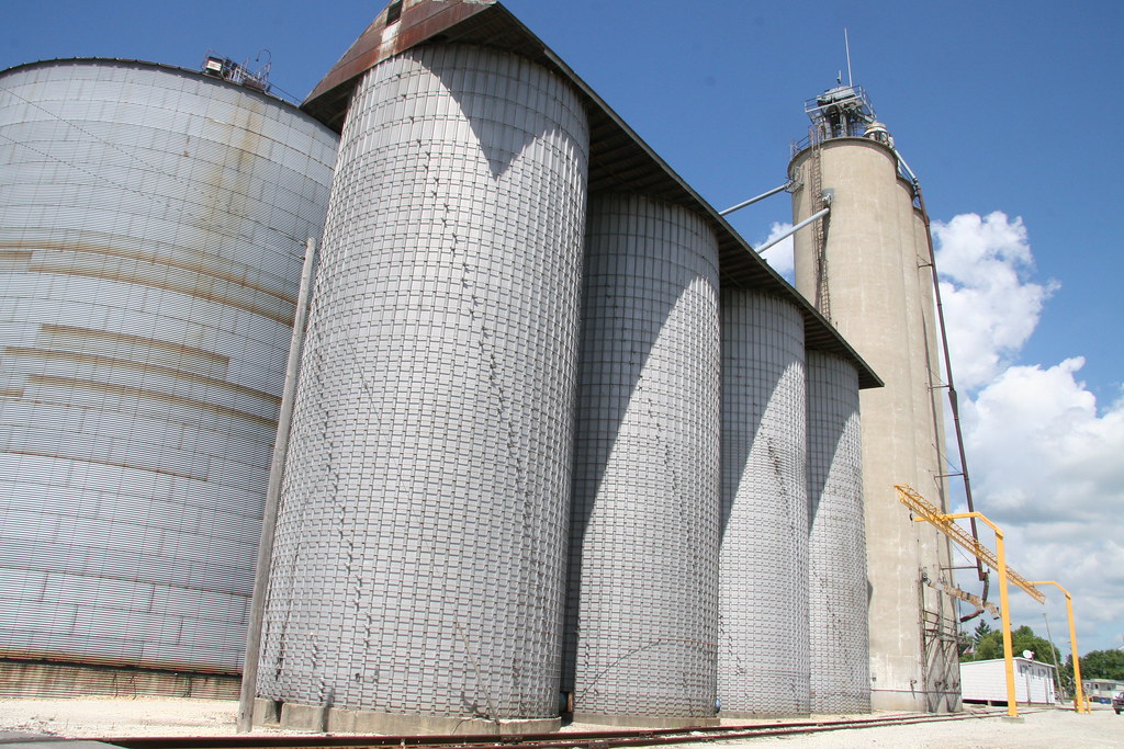 Cullom IL, Cullom Illinois, Grain Elevator, Livingston Cou… Flickr