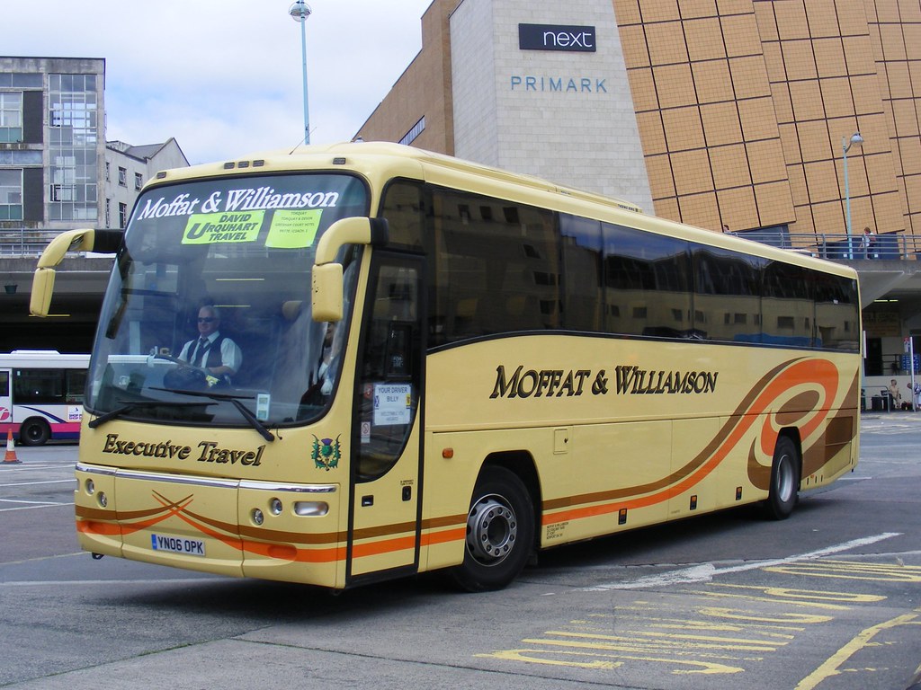 Moffat & Williamson . YN06OPK . Plymouth Bus Station . 12t… Flickr