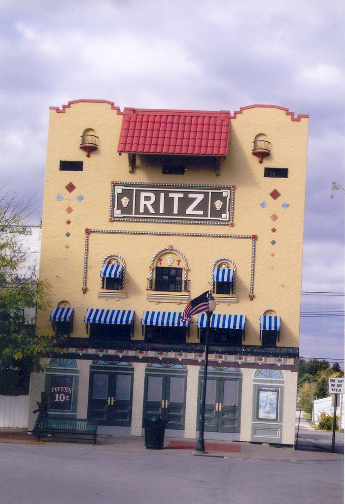 Centerville, Iowa, Ritz Theater Taken in the fall of 2009.… Flickr