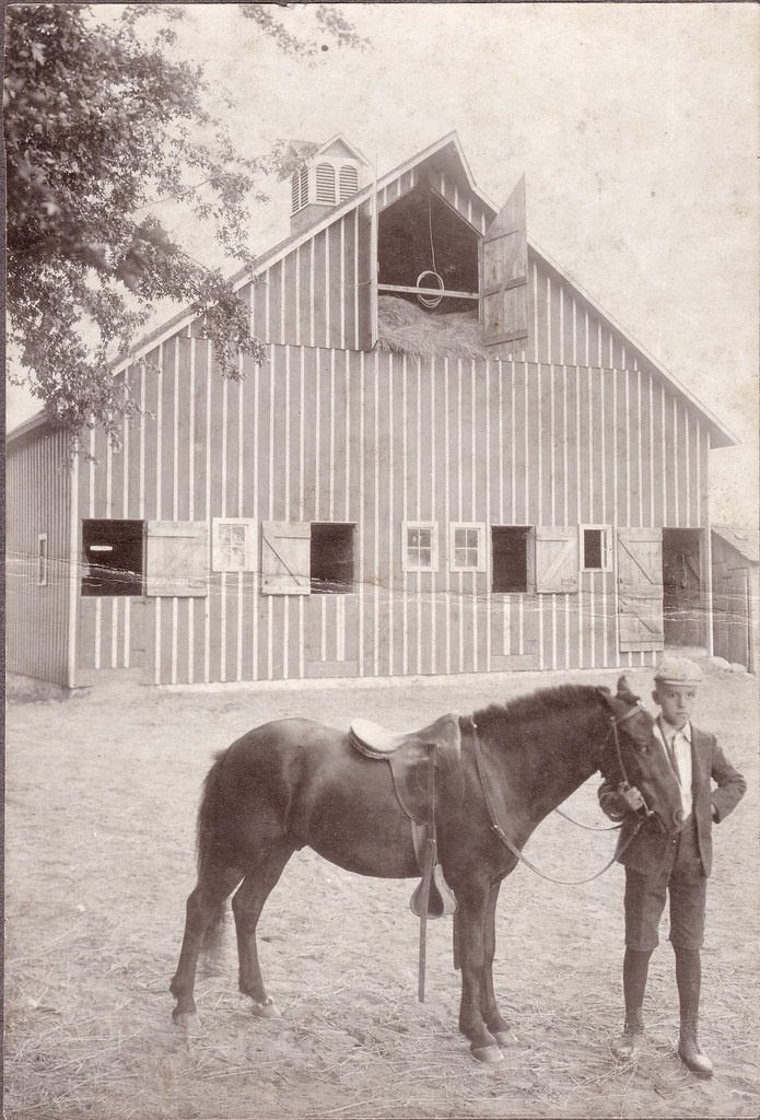 Guy Stoddard West Prairie paws22 Flickr