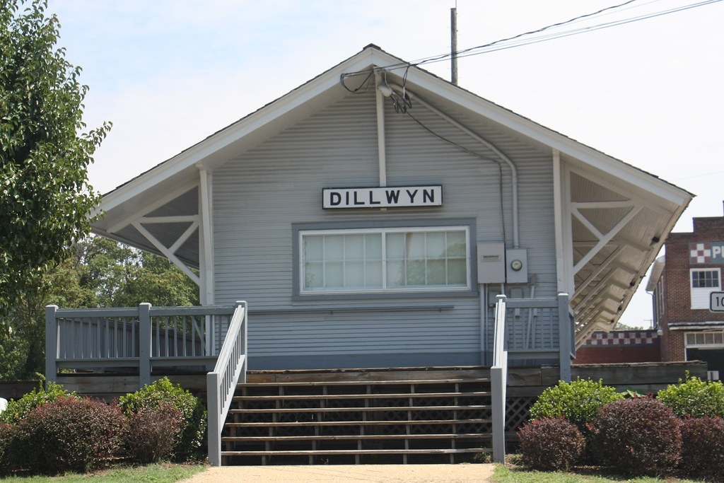 IMG_8852 Dillwyn Train Station on the Buckingham Branch Ra… Flickr