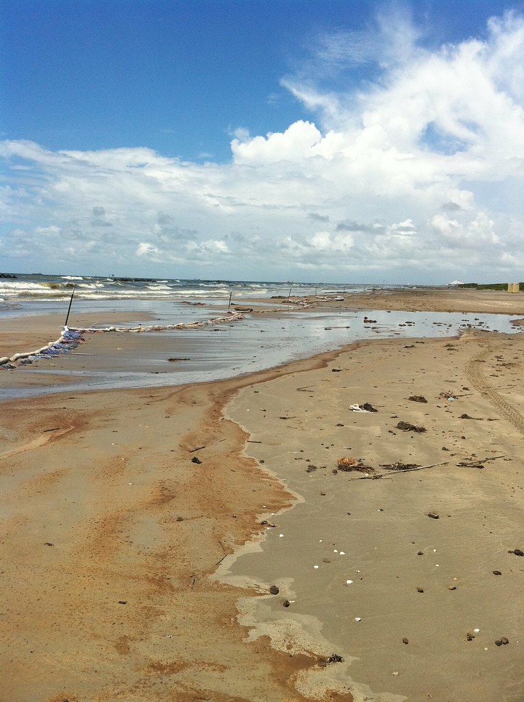 Oil on Fourchon beach 12 Copyright Lower Mississippi River… Flickr