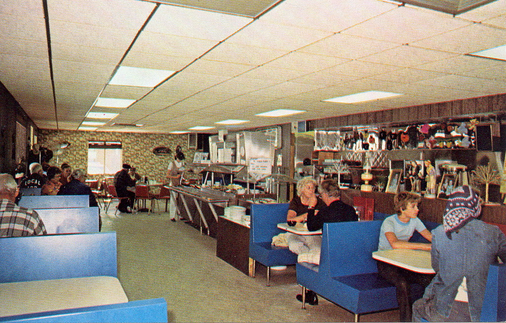 Au Gres MI US 23 Lutz Truck Stop Motel and Restaurant incl… Flickr