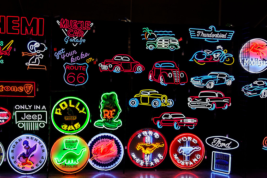 Automotive Neon Signs, Des Moines, IA At the exhibitors pa… Flickr