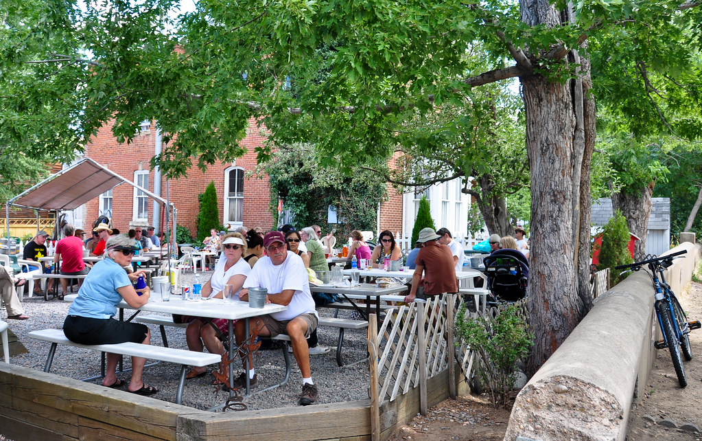 The Beer Garden at Golden City Brewery The 2nd Largest Bre… Flickr