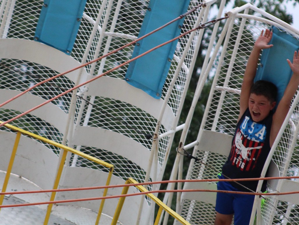 Feature 4 Hands in the air on the round up at Urbandale Ca… Flickr