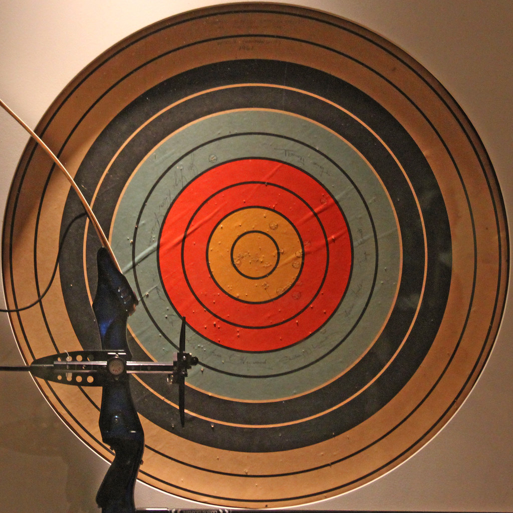 archery target Manchester Museum Manchester, England, UK Leo Reynolds Flickr
