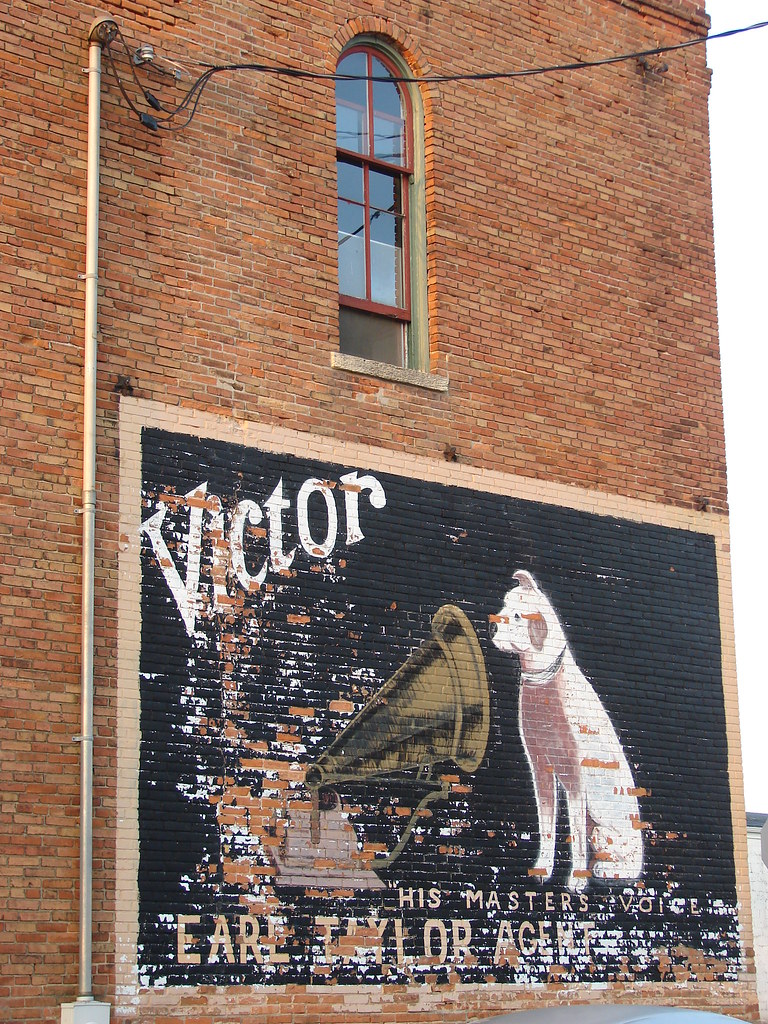 Victor and Nipper ghost signBuda,IL After seeing this gho… Flickr