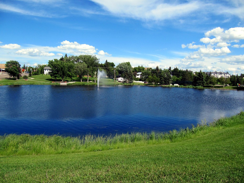 Pretty Mirror Lake, Camrose, Alberta, Canada We were lucky… Flickr
