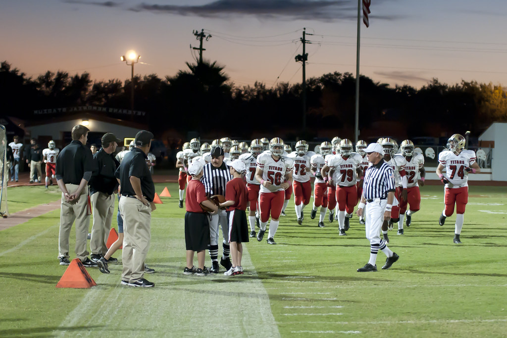 TITANS vs Beeville_20101015_5566 Charles Gossett Flickr