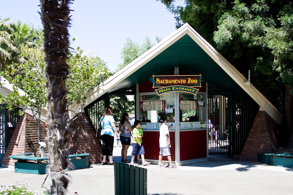 Sacramento Zoo Sacramento Zoo, Sacramento, CA Scott Schrantz Flickr