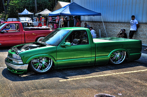 2010hl00186 stylin trucks stylin High Low… Flickr