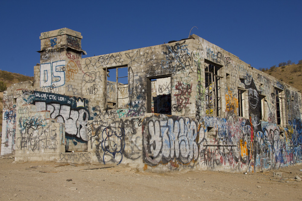 Asylum Series A series of buildings in Littlerock, CA, nea… Flickr