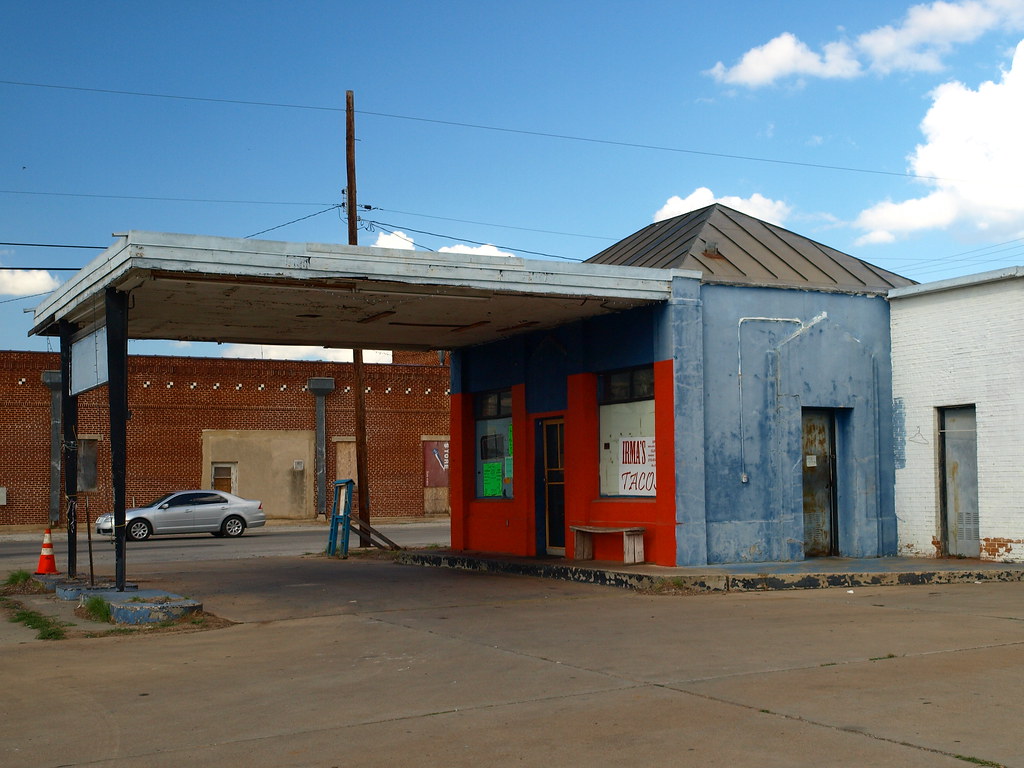 Magnolia Petrolium Station Pearsall,Texas This service sta… Flickr