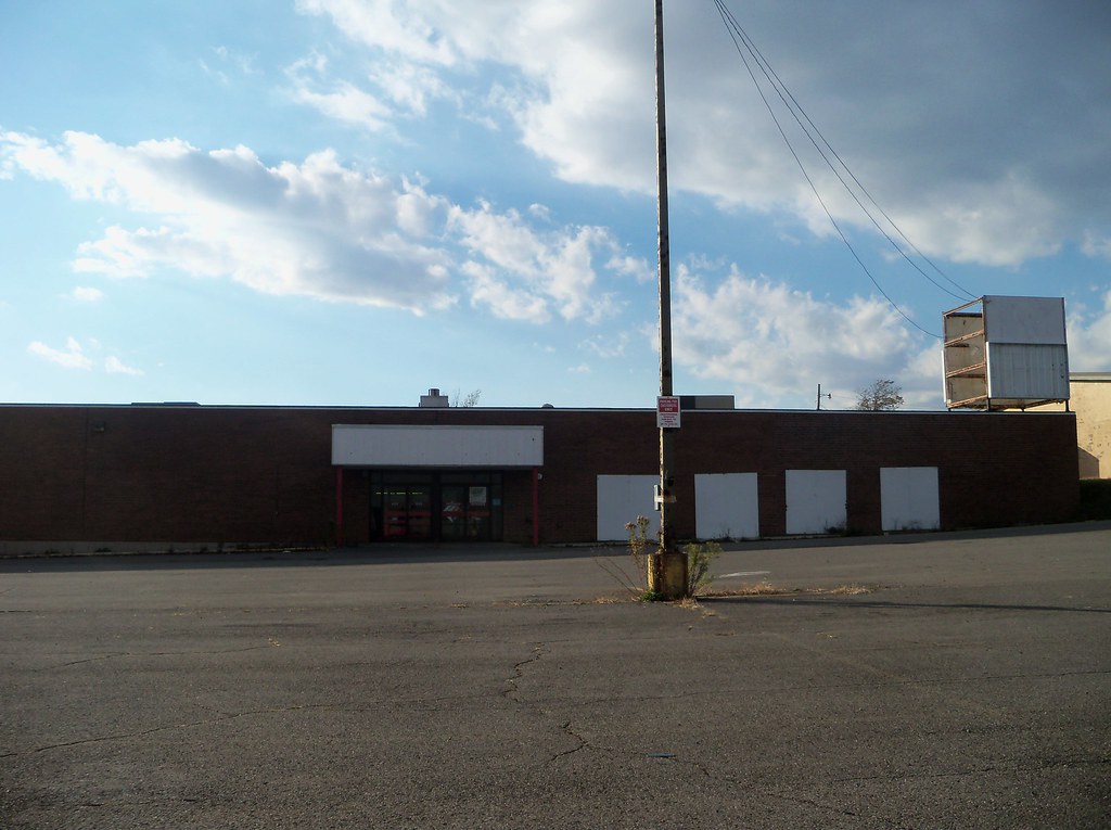 Town & Country/ Kmart Hazleton 700 W. Broad St; was Kmar… Flickr