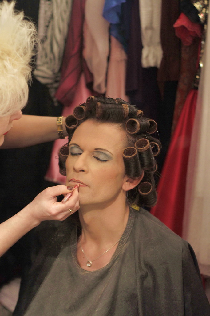 Behind the scene The making of Tini MakeUp. tina_and_tini Flickr