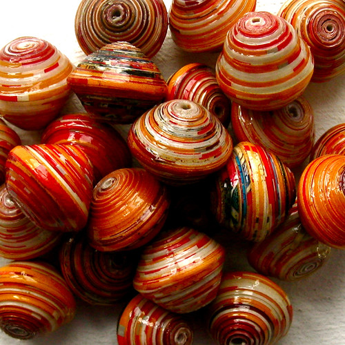 fair trade beads Big, Juicy fat recycled paper beads. One … Flickr
