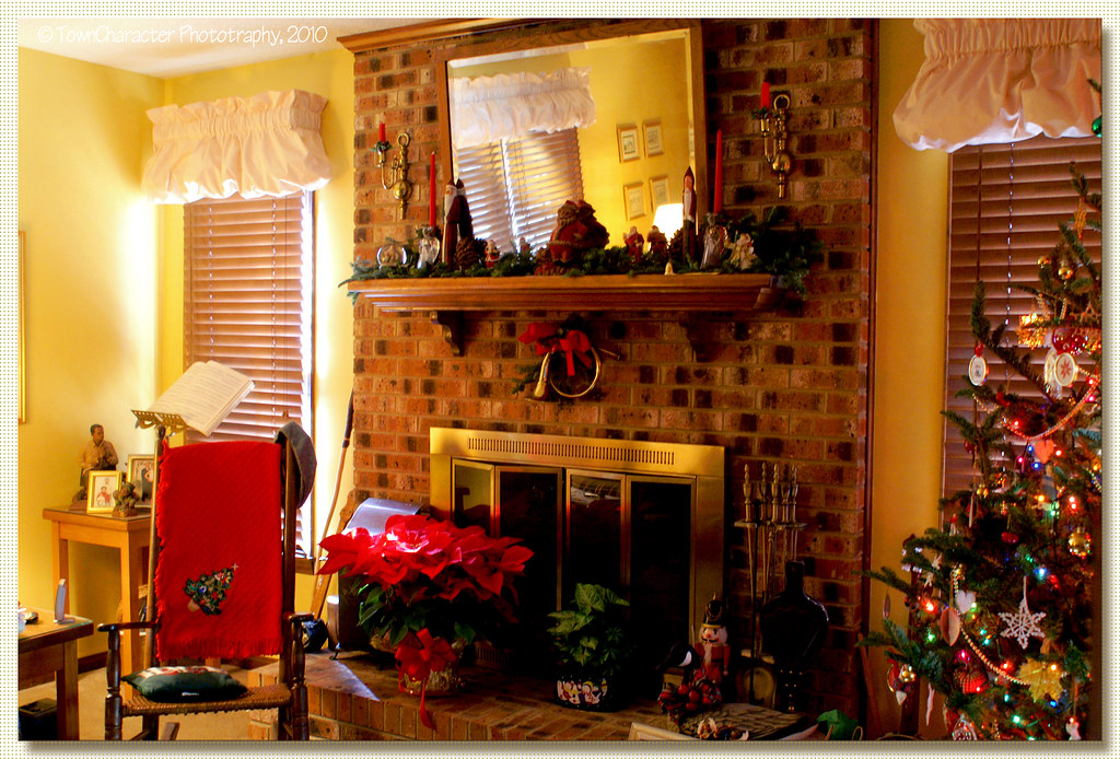 First Sunday of Advent People, look east. the time is near… Flickr