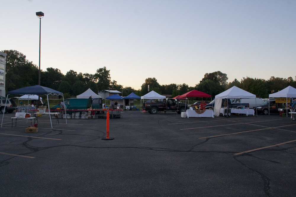 IMG_4301 Binford Farmers Market sets up Annie Lambla Flickr