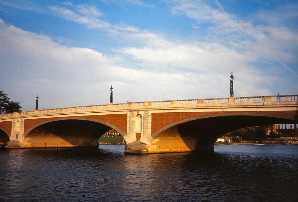 Hampton Ct Bridge 4 Hampton Court Bridge, River Thames at… Flickr