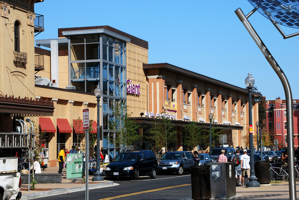 Giant grocery store in Columbia Heights BeyondDC Flickr