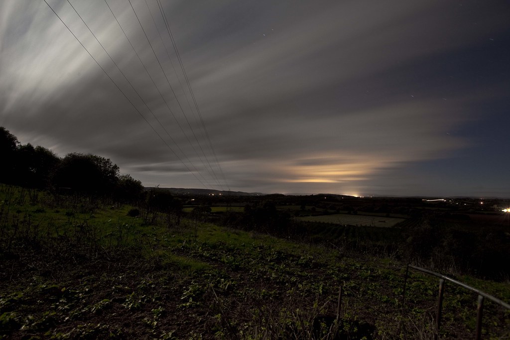 Herefordshire from Fromes Hill (02) The opening to a field… Flickr