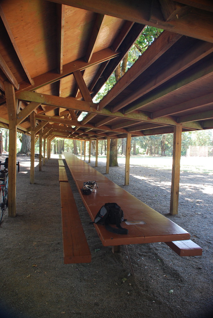 Giant picnic table at Bellfountain County Park, near Monro… Flickr