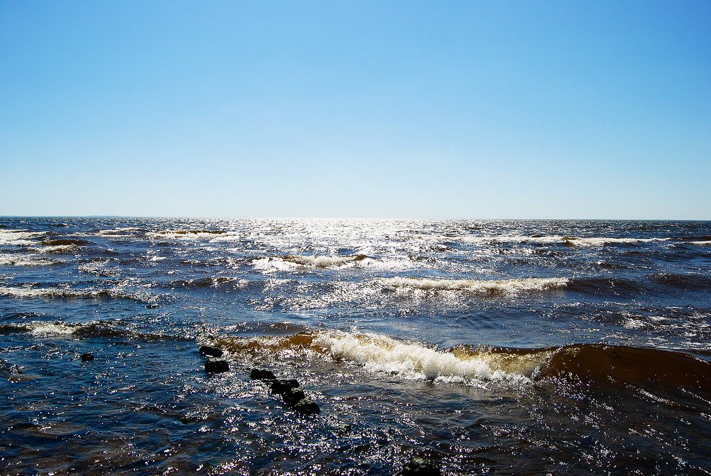 Peshtigo Harbor0755.jpg Tom Faller Flickr