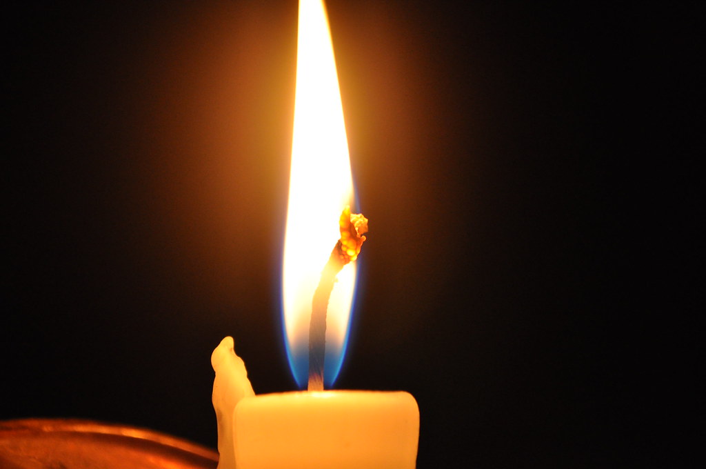 burning candle tried to emphasize on the burning item Hery Zo