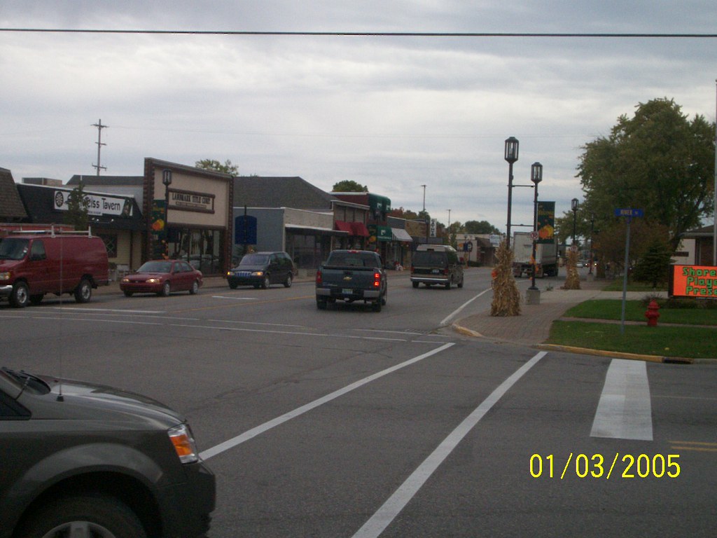 Downtown Oscoda Another look down US23 near River Road. Y… Flickr