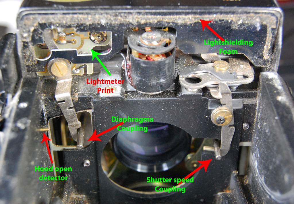 Yashica Mat 124G Cleaning the Mirror (07) Yashica Mat 124G… Flickr