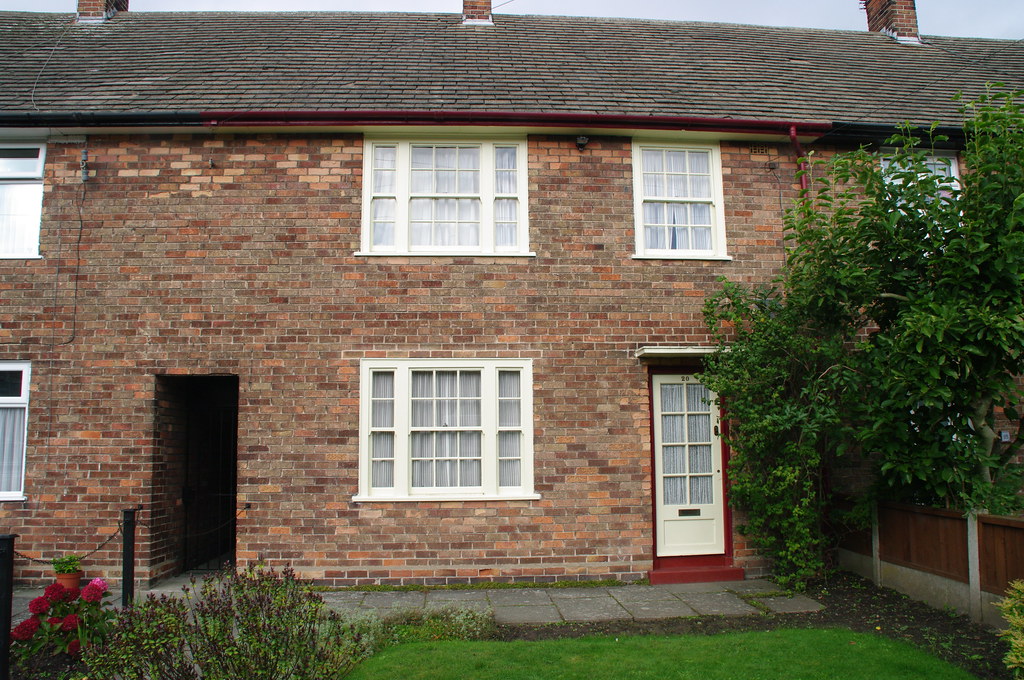 20 Forthlin Rd, Liverpool The former home of Paul McCartne… Flickr