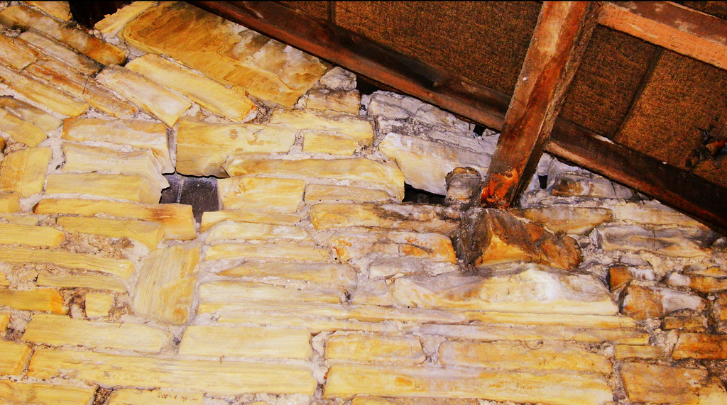 IV Pub IV Pub, Commercial Road, Kirkstall...… Mark's