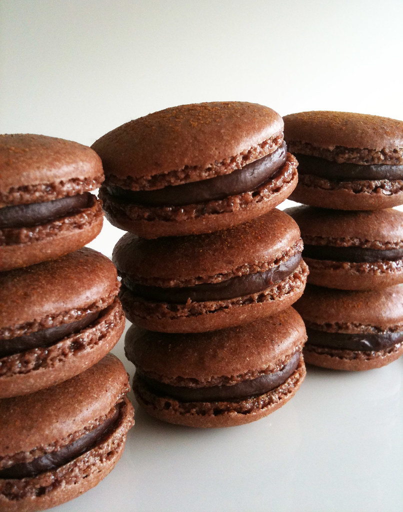 Chocolate & Cinnamon Macarons Helena Kastanis Flickr