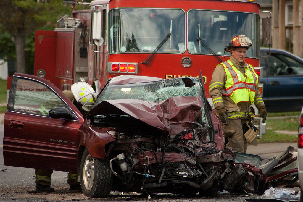 Euclid, OH Car/Bus Accident 4 Photo of a fatal accident he… Flickr