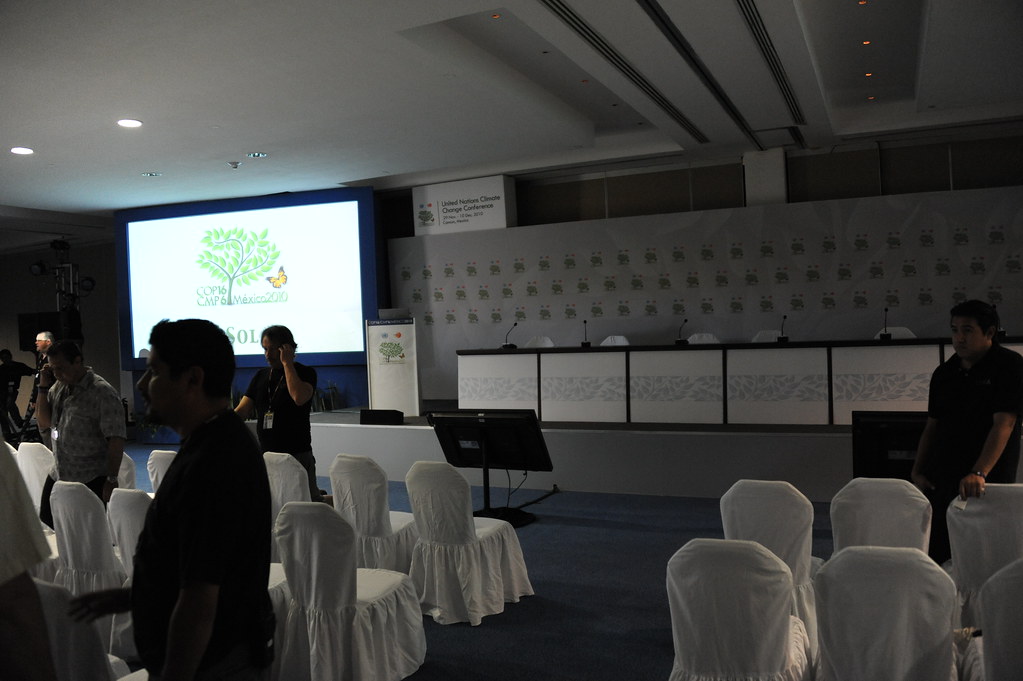 Press conference room set up Press conference room set up Flickr