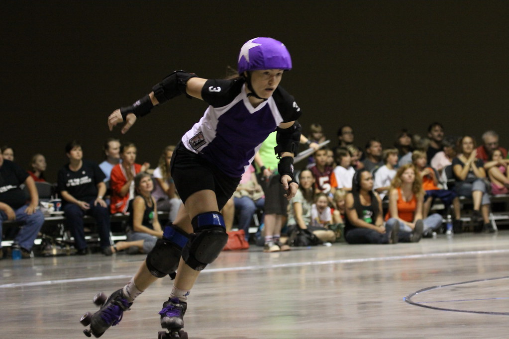 Roller Derby Girls 0013 Attack of the 50ft Skater Poe's P… Flickr