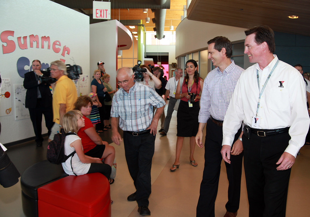 Ontario Invests in Quinte West YMCA L'Ontario investit dans le YMCA