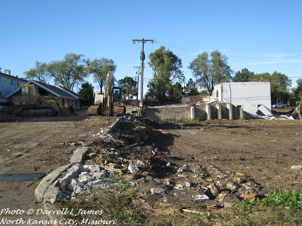 White Haven Motel, 2.3_wm White Haven Motel Being Demolish… Flickr