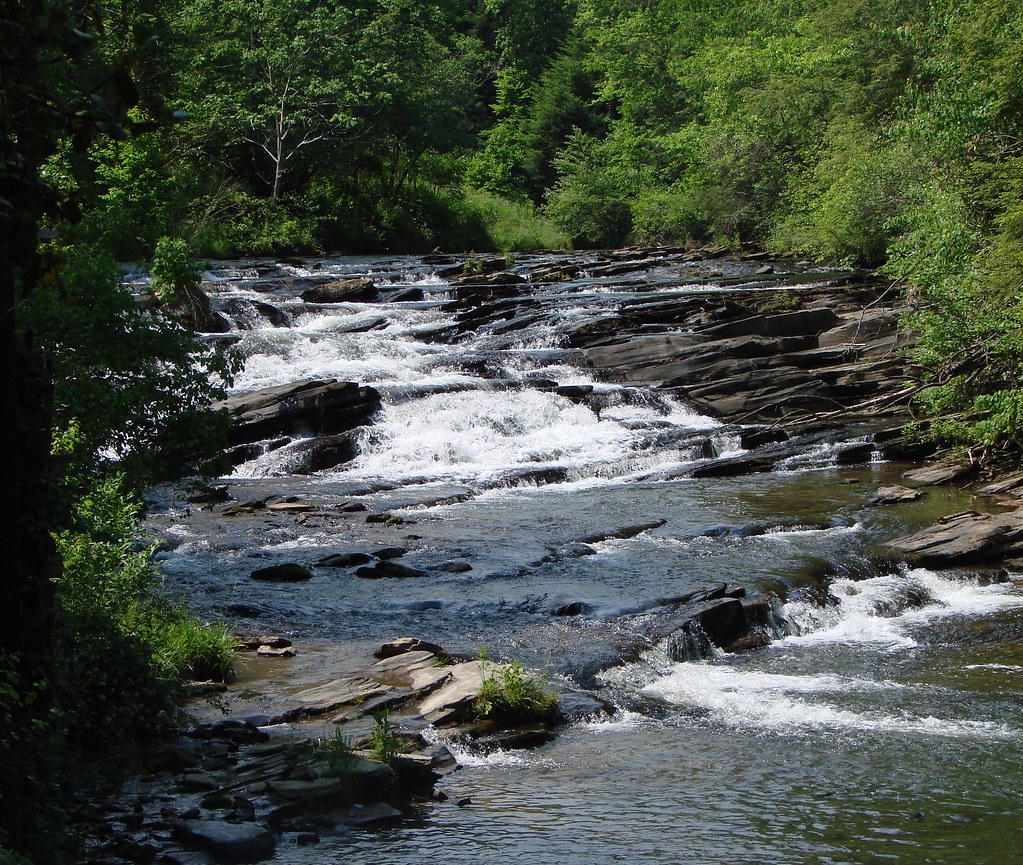 Soque river over rocks, at Mark of the Potter, Flickr