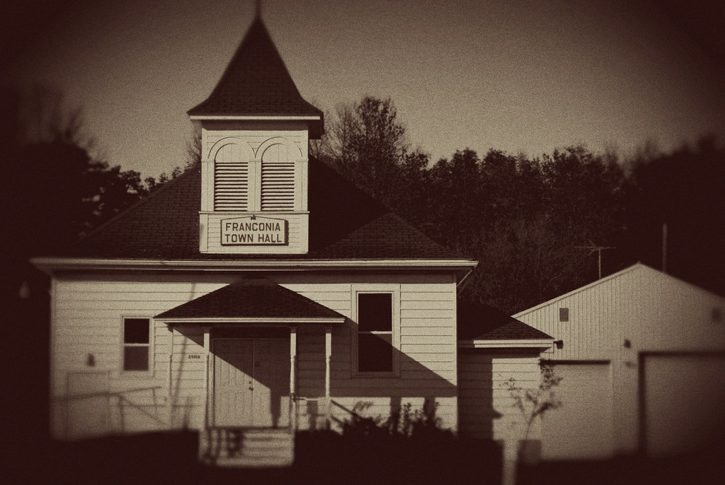 06_Franconia Town Hall Drew Geraets Flickr