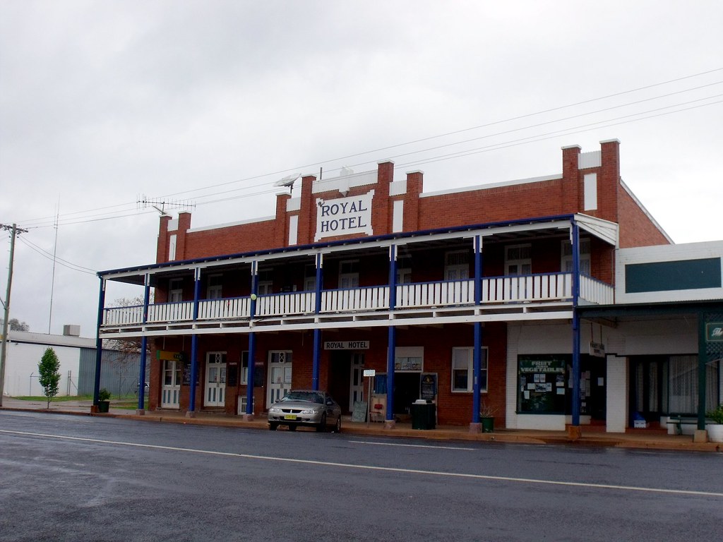 Royal Hotel Dunedoo I think every country town had a Roy… Flickr
