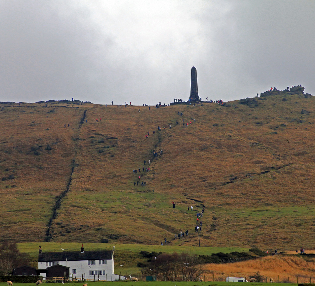 Ascending to Pots and Pans War Memorial Every year the you… Flickr