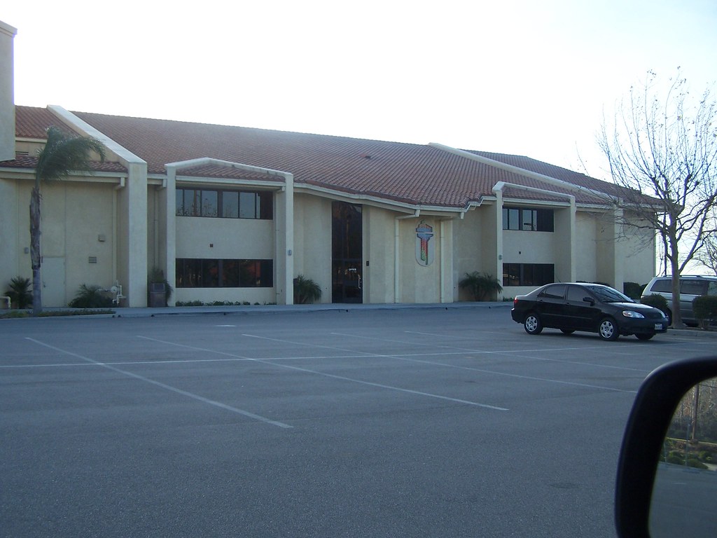 Sunrise Church, Rialto, CA zora2008 Flickr