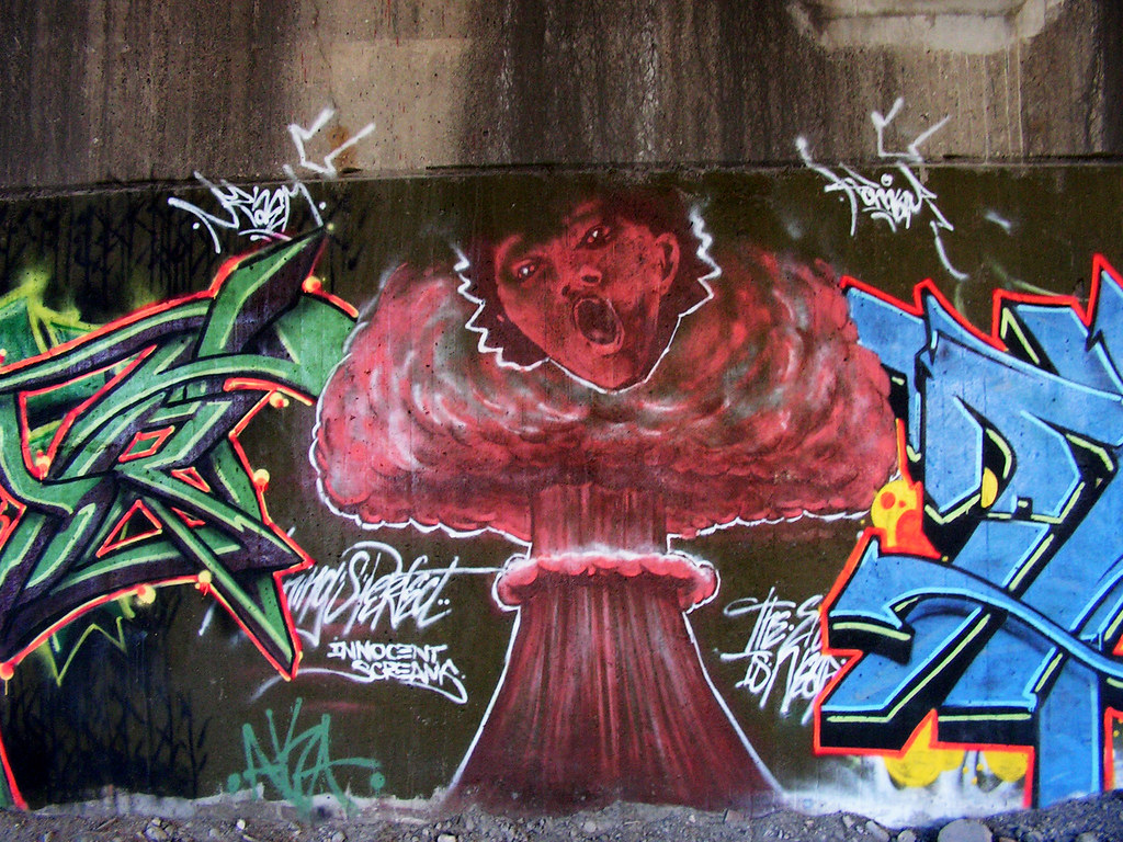 Komar 4/2/06 NJ monolaps Flickr